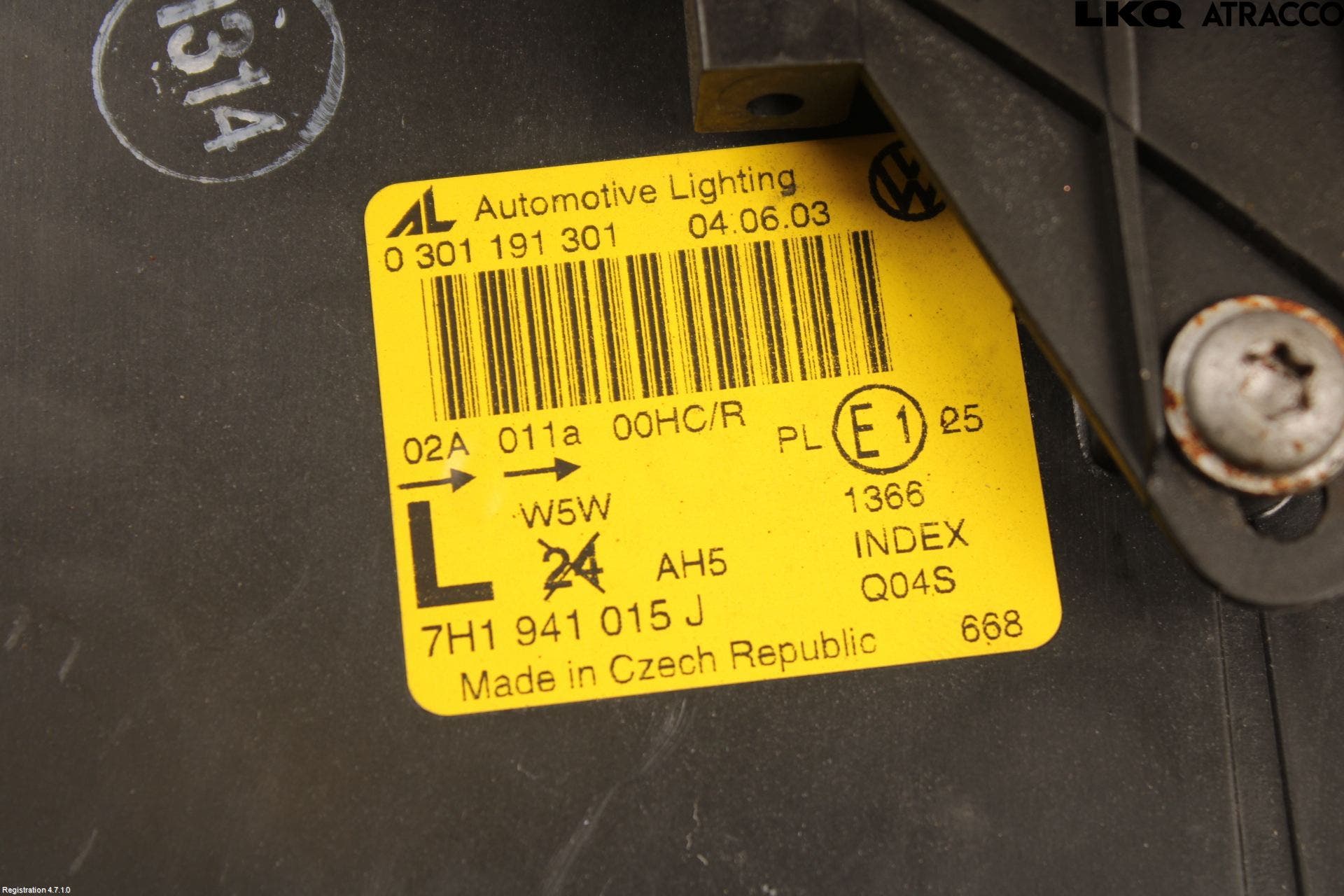 Volkswagen VW TRANSP/CARAVELLE (T5) 04-15 Strålkastare Vänster