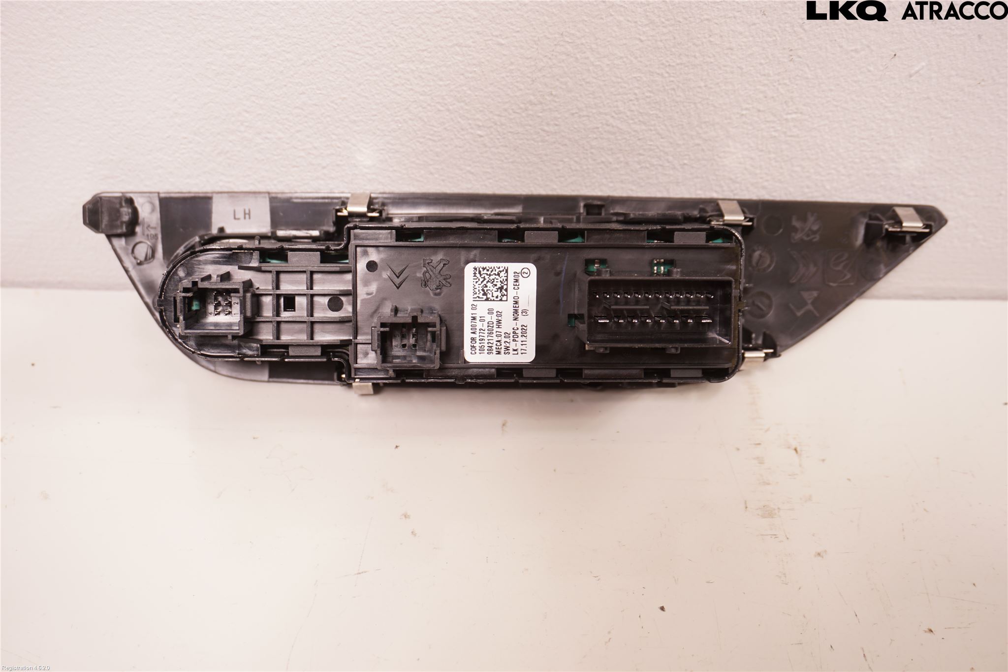 Peugeot 2008/E-2008 20- Strömställare Elhiss