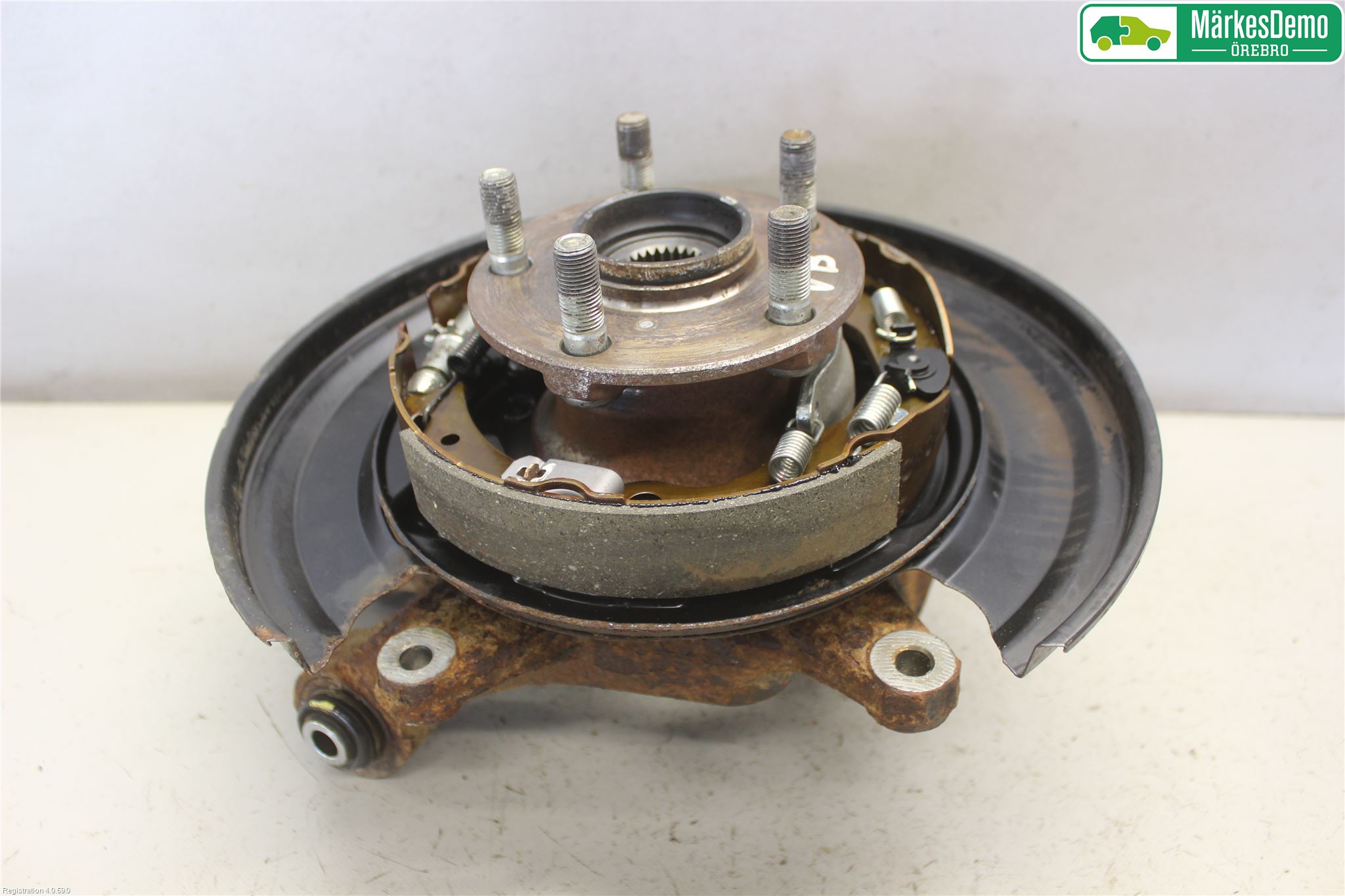 Subaru OUTBACK 10-15 Hjullagerhus-Spindel Vä B