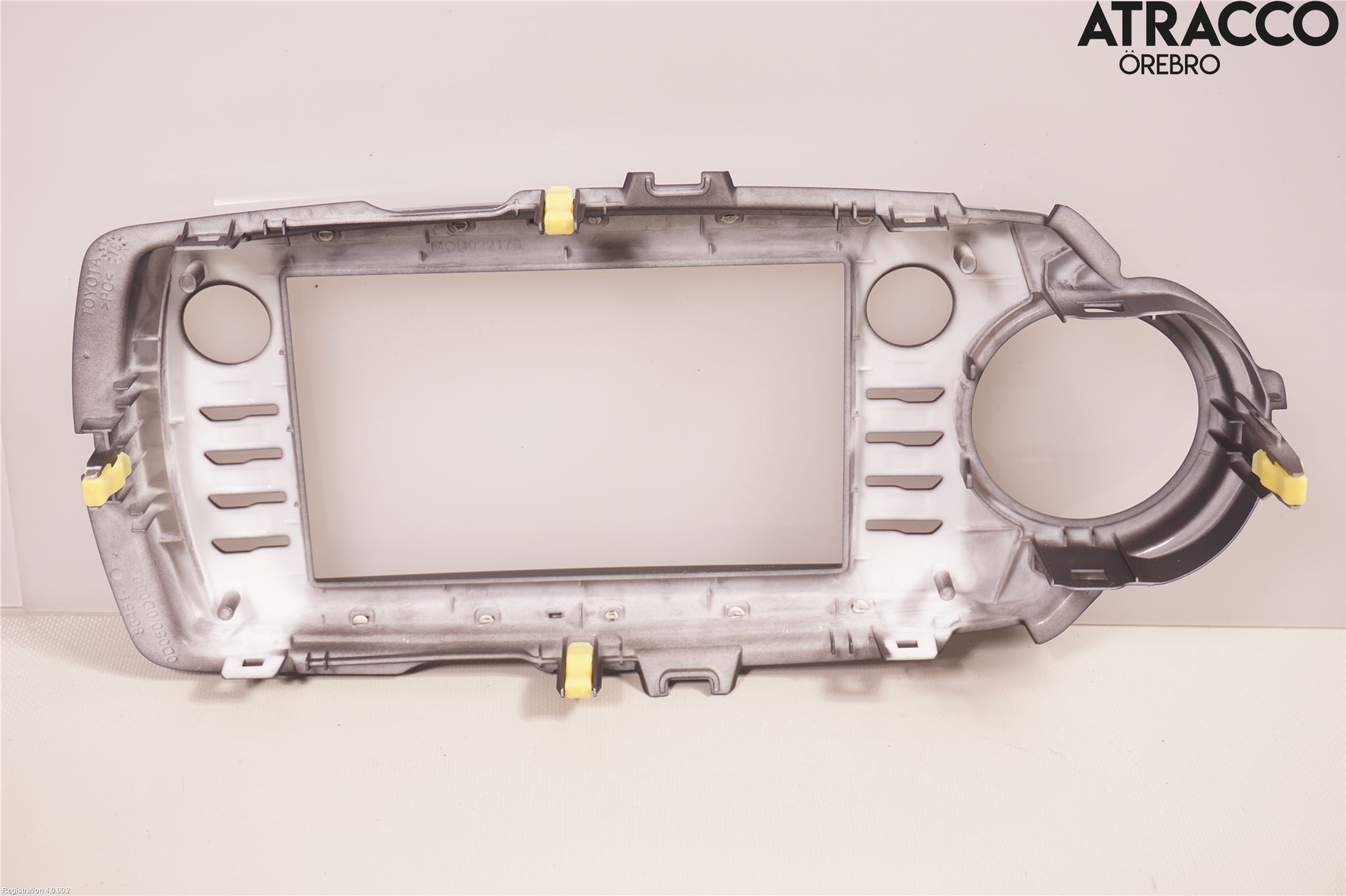 Toyota YARIS XP130 15-20 Instrument-Radio Sarg
