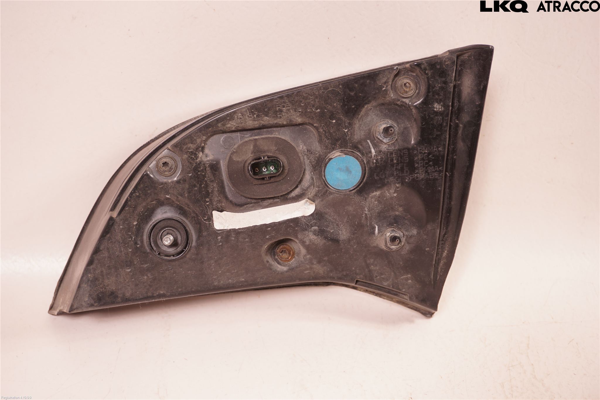 Tesla MODEL 3 17- Bakljus Lucka Vä