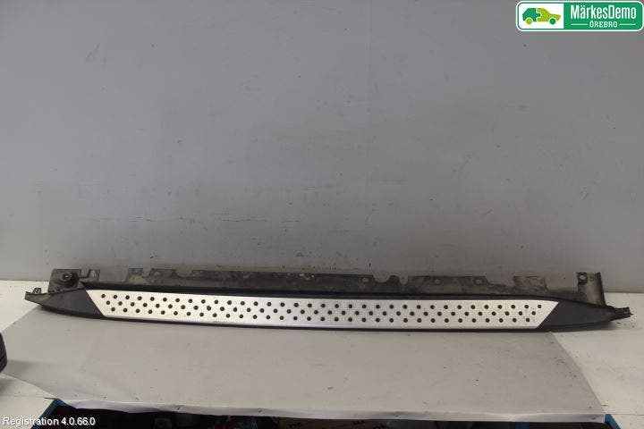 BMW X5 E70 07-13 Sidokjol Vä