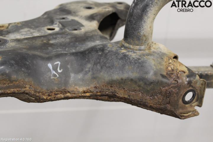 Mitsubishi LANCER 07-14 Framvagnsbalk