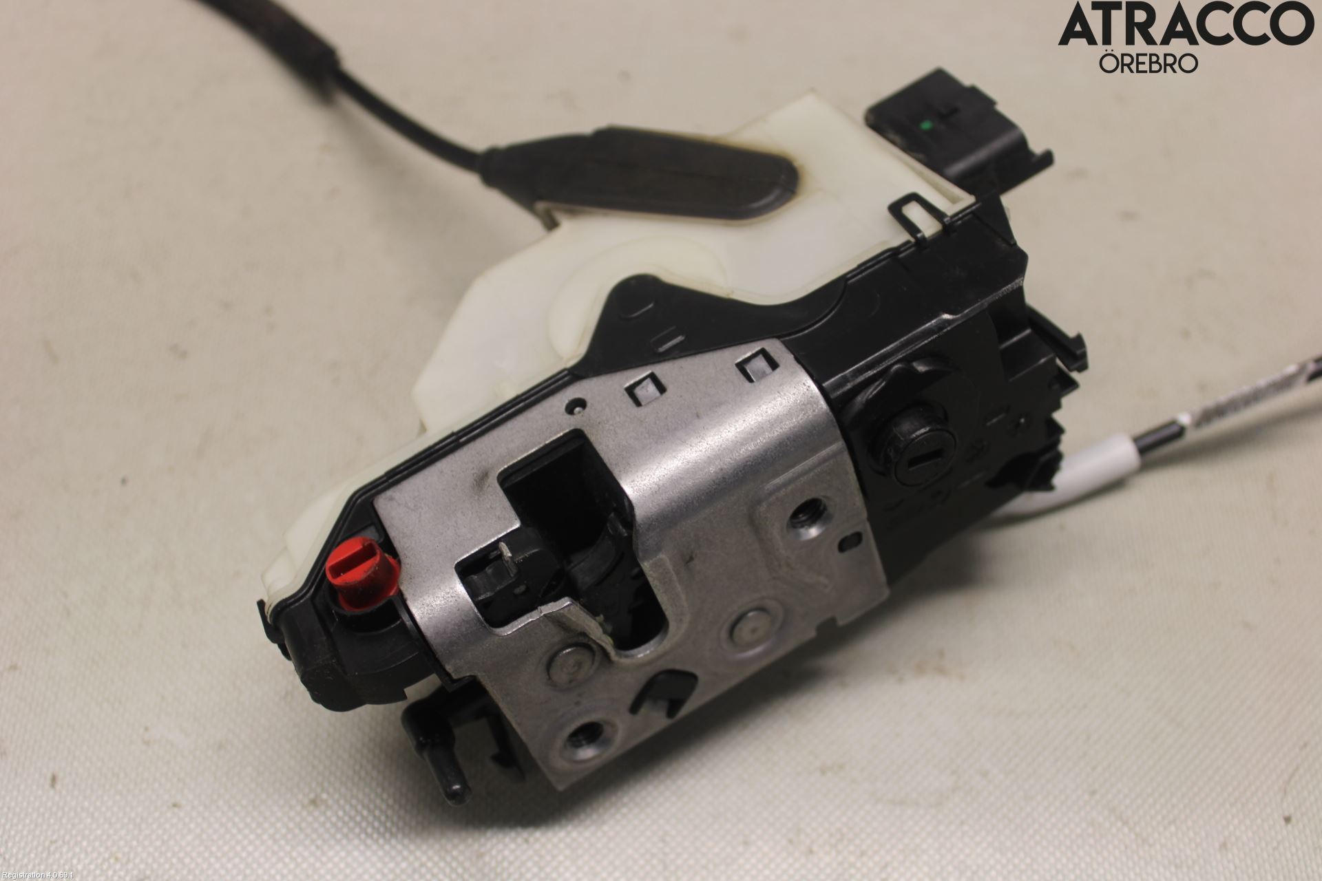 Peugeot 2008 13-20 Låskista-Dörrlås