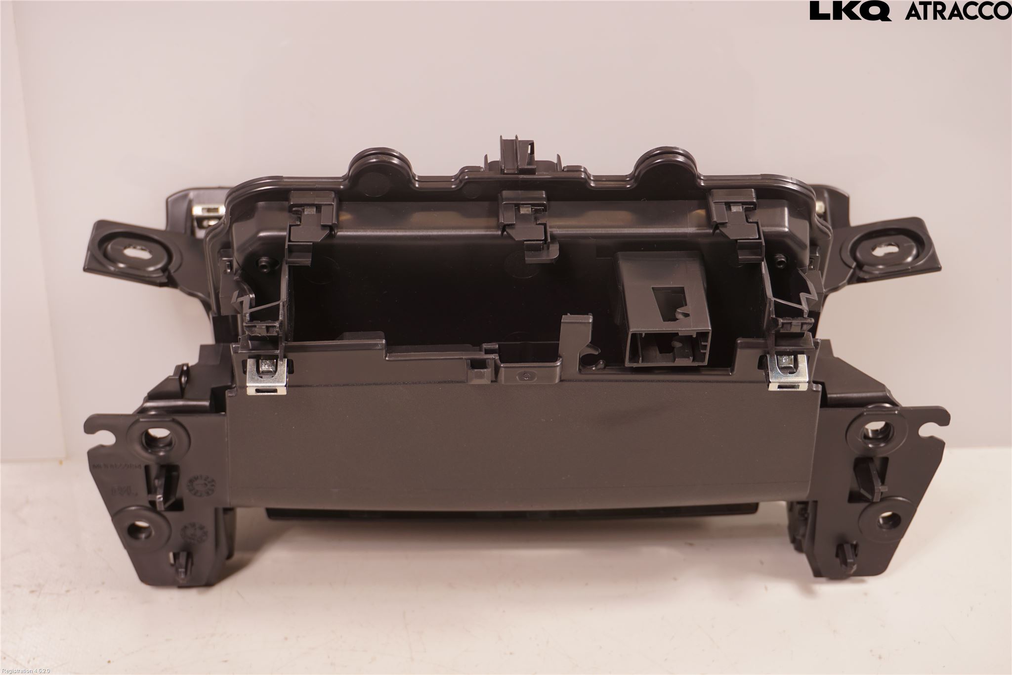 Peugeot 2008/E-2008 20- Instrumentbräda Förvaringsfack