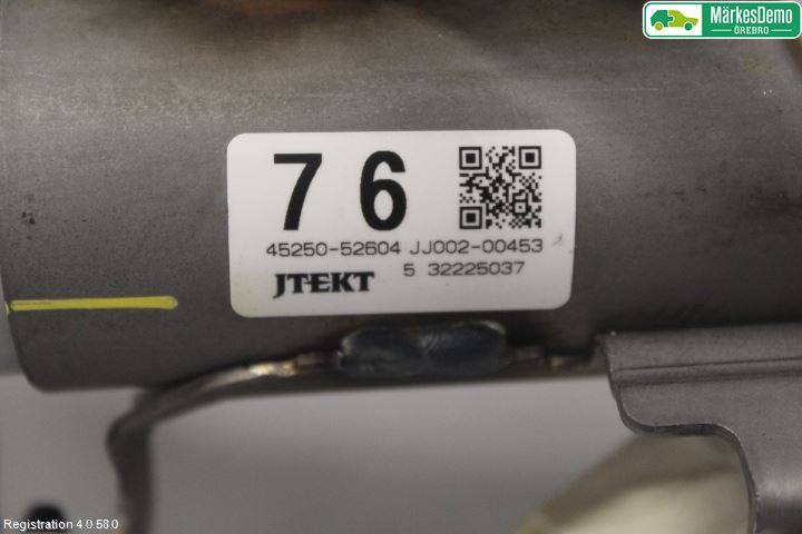 Toyota VERSO-S 11-16 Rattaxelagg Med Inb Servo