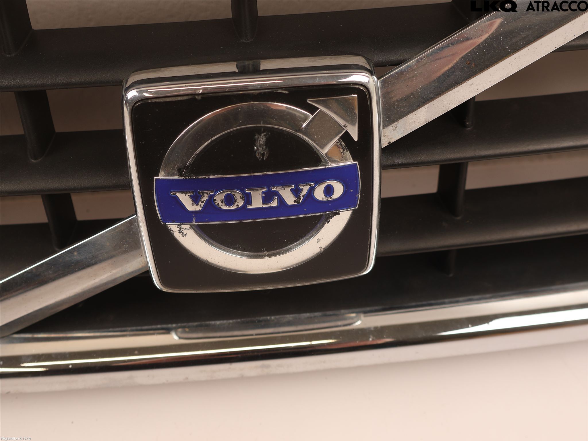 Volvo S60 05-10 Grill Komp