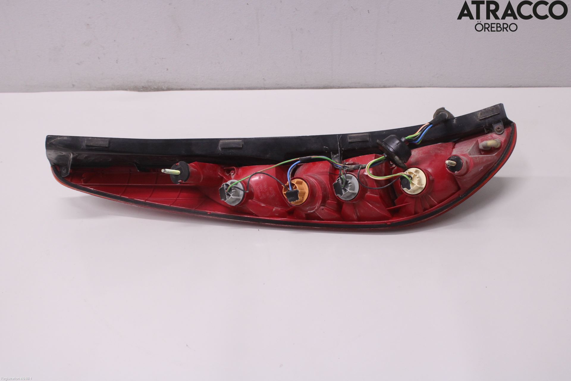 Ford MONDEO     01-06 Bakljus Höger