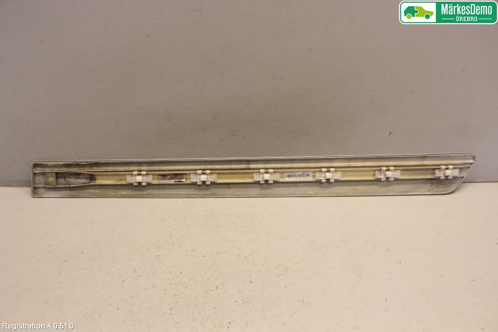 Mercedes-Benz MB GL-KLASS (X164) 06-12 Dörr Dekorlist Bak Hö