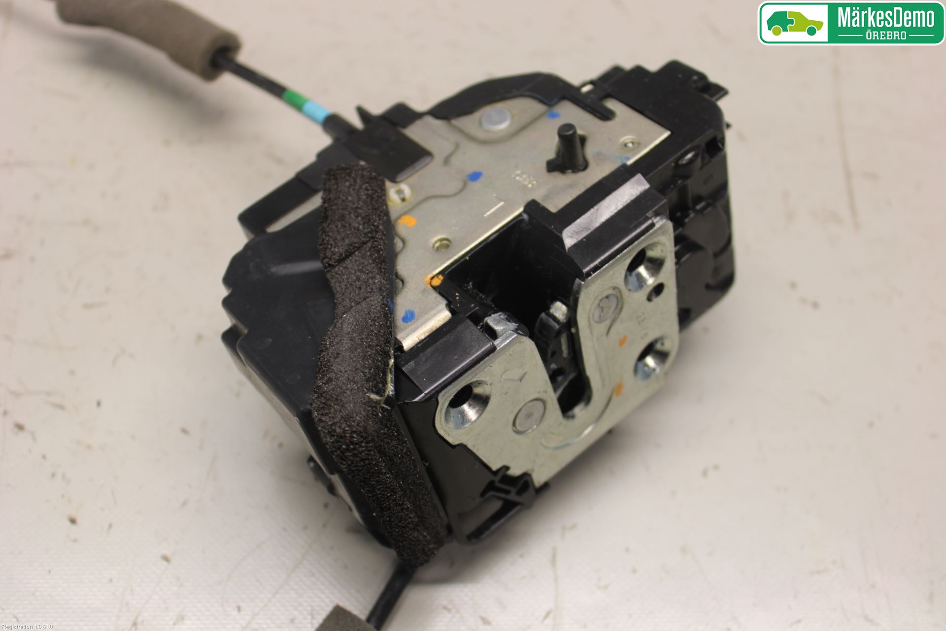 Nissan NOTE E12 14-20 Låskista-Dörrlås