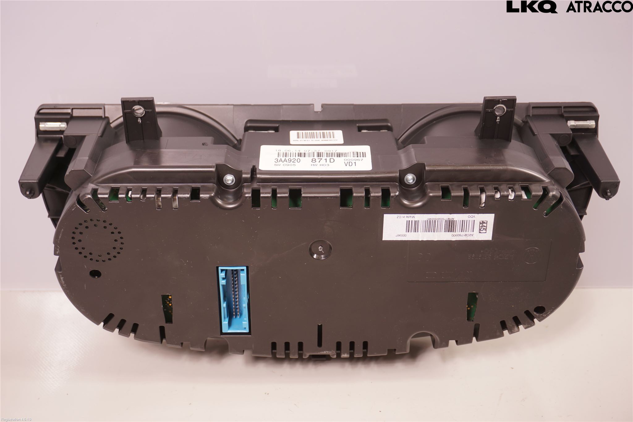 Volkswagen VW PASSAT 11-14 Instrument Komb