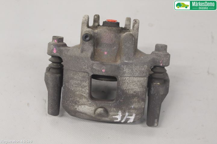 Mitsubishi SPACE STAR 13- Bromsok Fram Höger