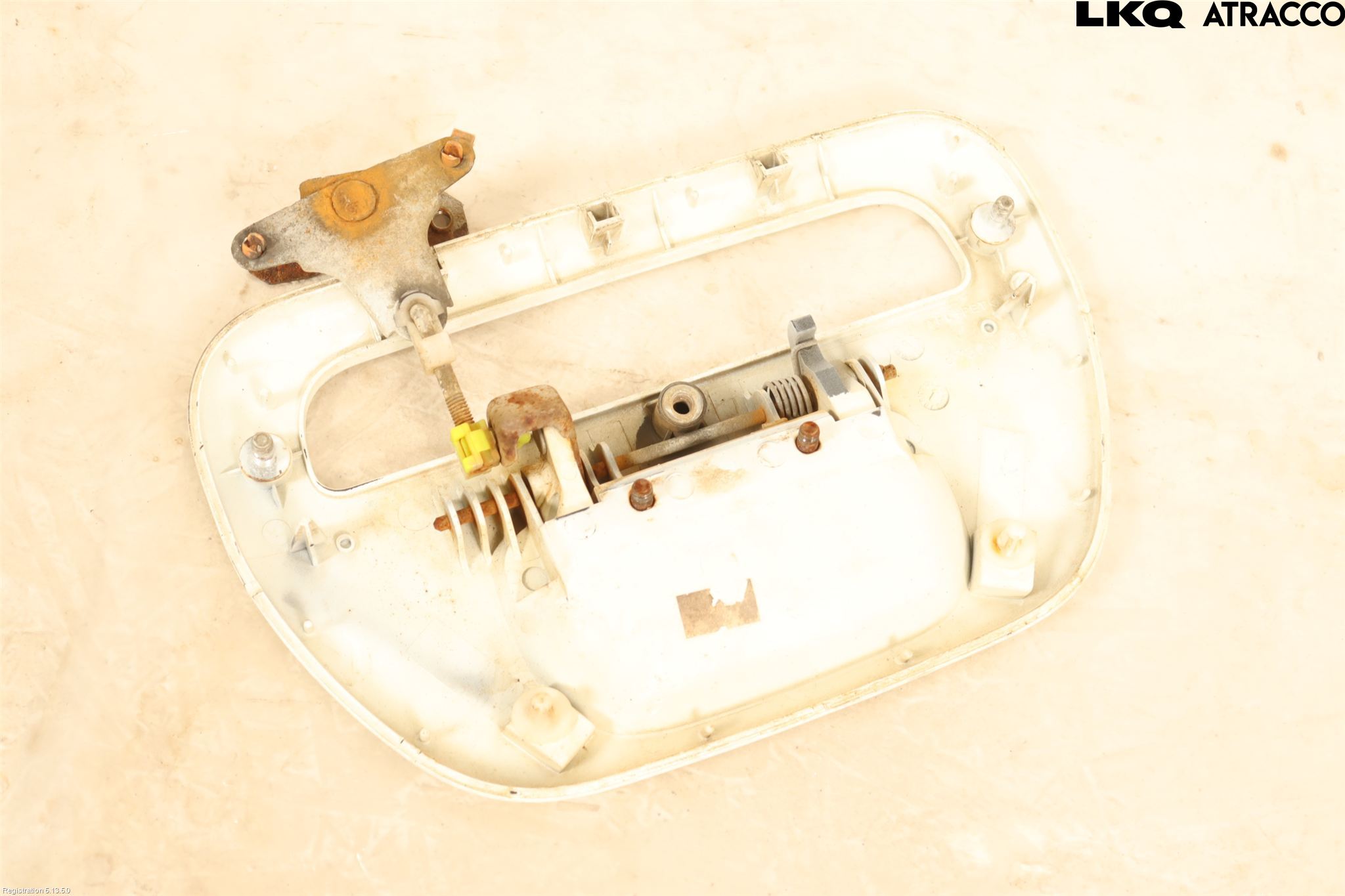 Mitsubishi L200 06-15 Bakluckehandtag