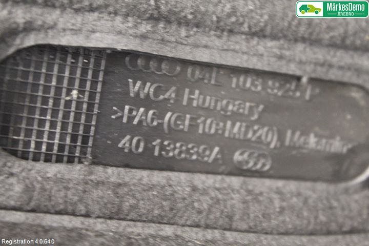 Audi A4/S4 B9 16-19 Motorkåpa