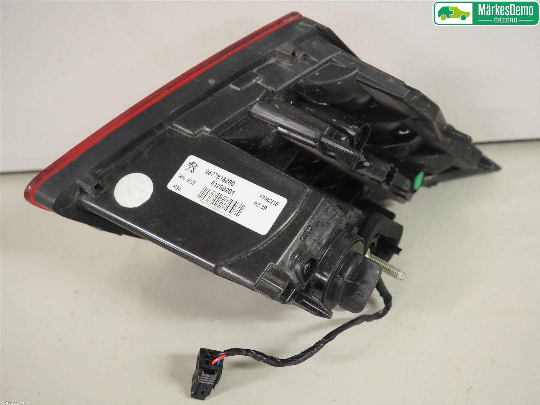 Peugeot 308 14-21 Bakljus Lucka Hö