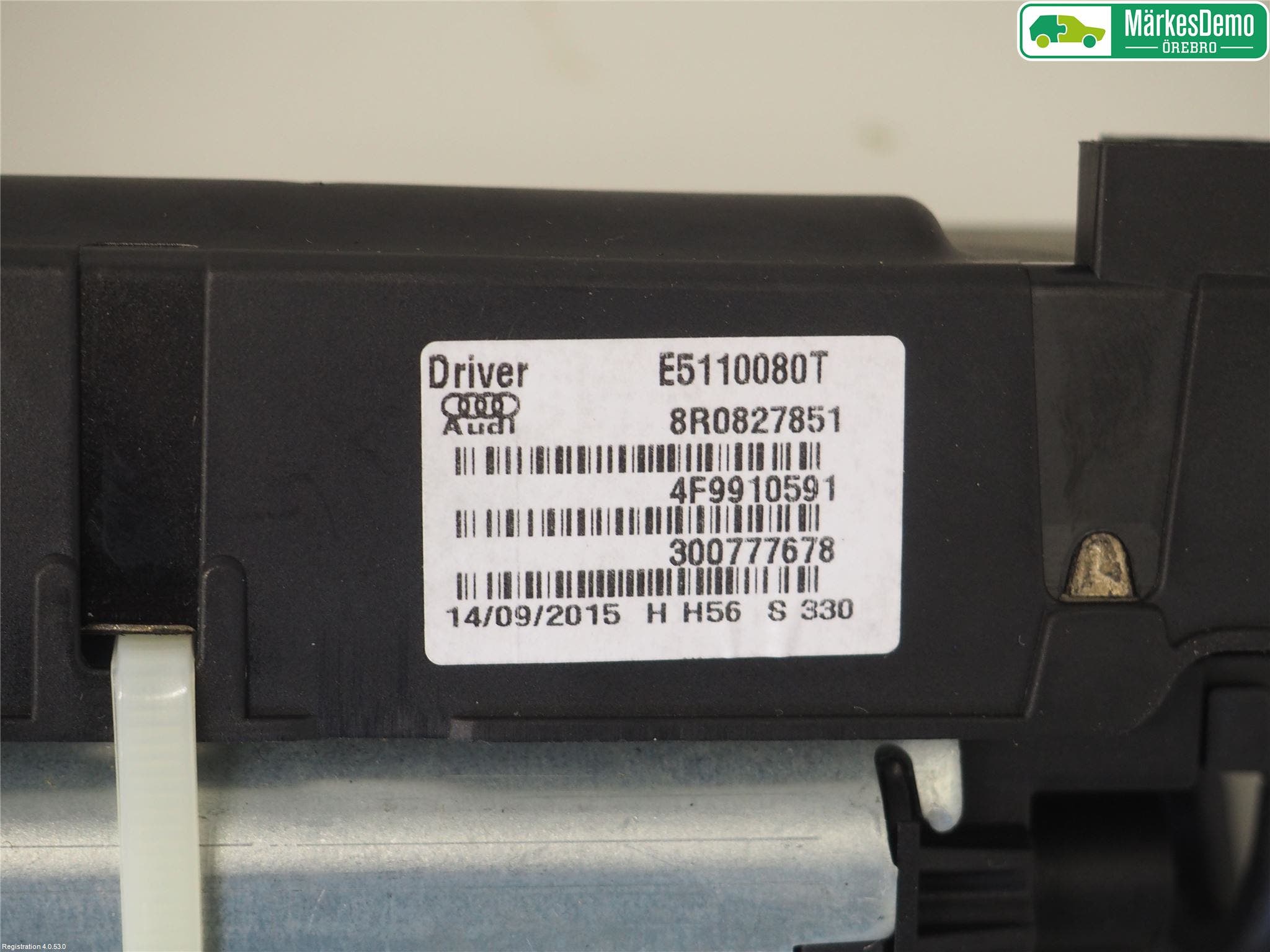 Audi Q5 09-16 Bakluckegångjärn Vä