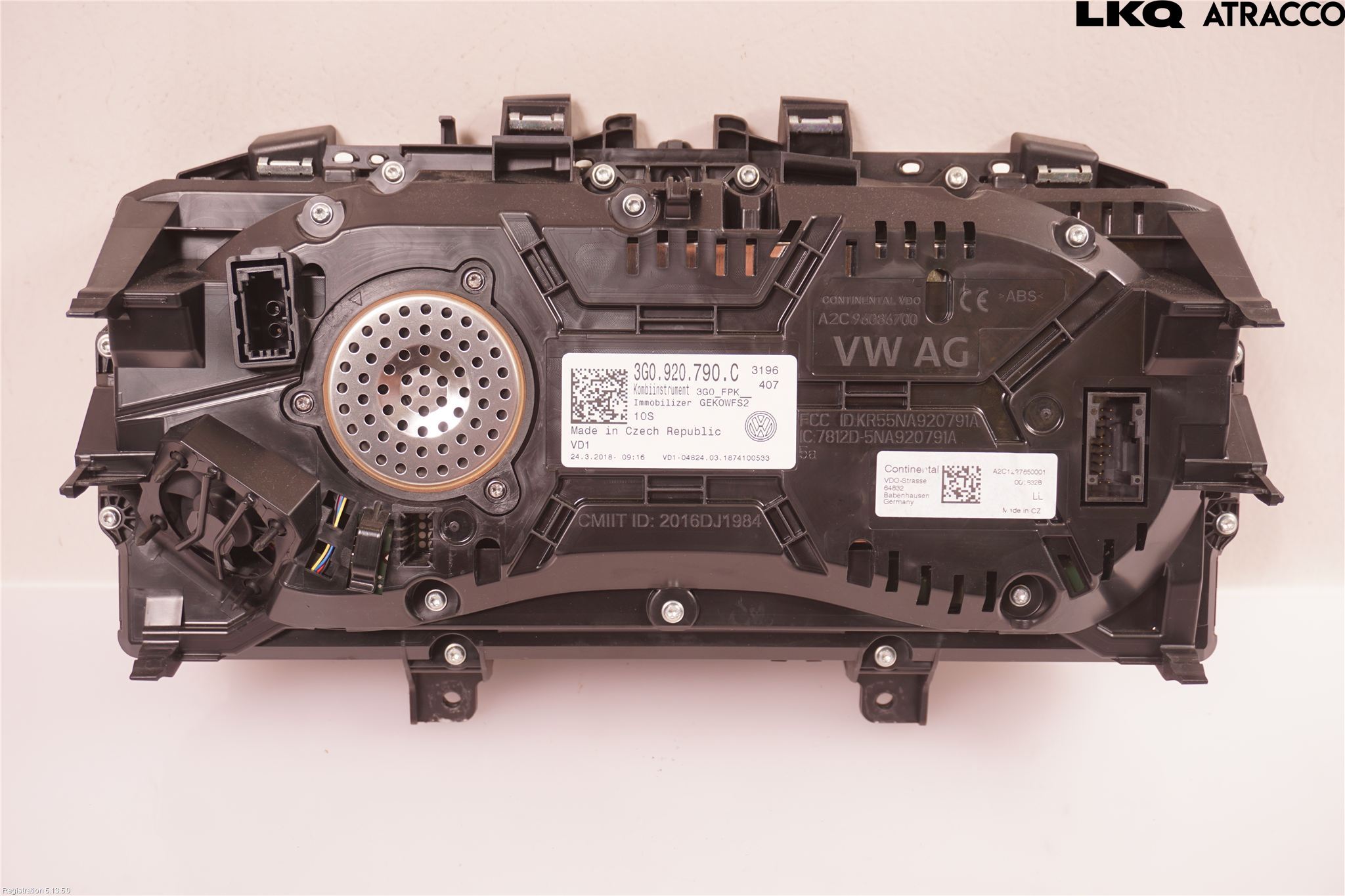 Volkswagen VW PASSAT 15-19 Instrument Komb