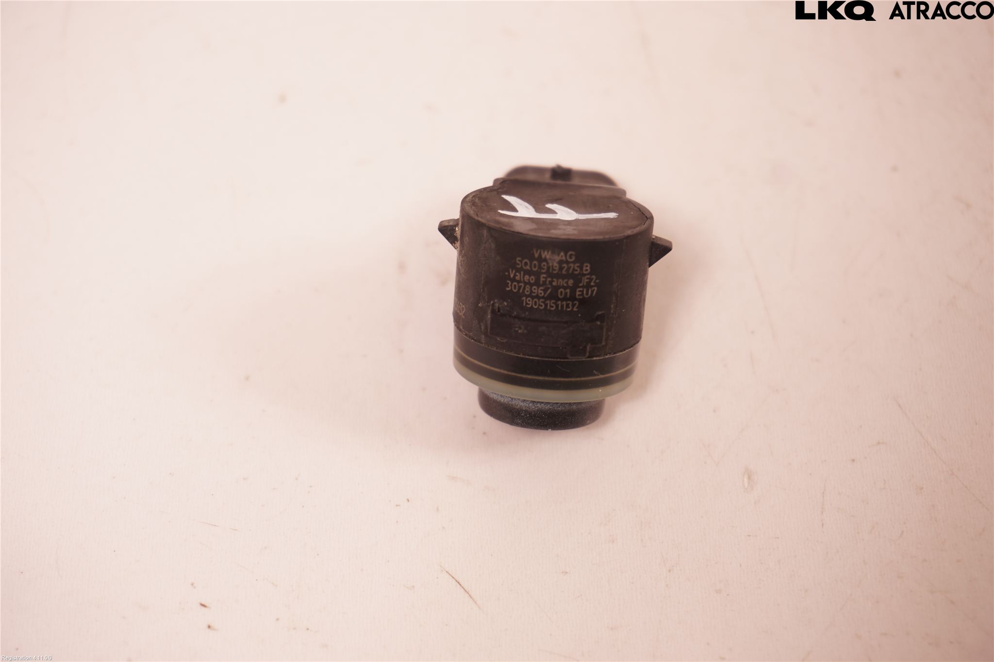 Volkswagen VW PASSAT 15-19 Parkeringshjälp Frontsensor