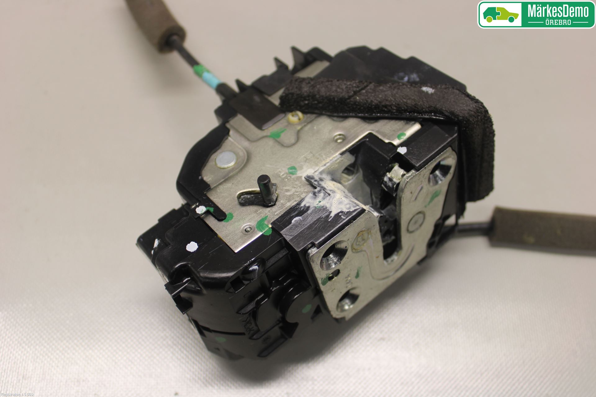 Nissan NOTE E12 14-20 Låskista-Dörrlås