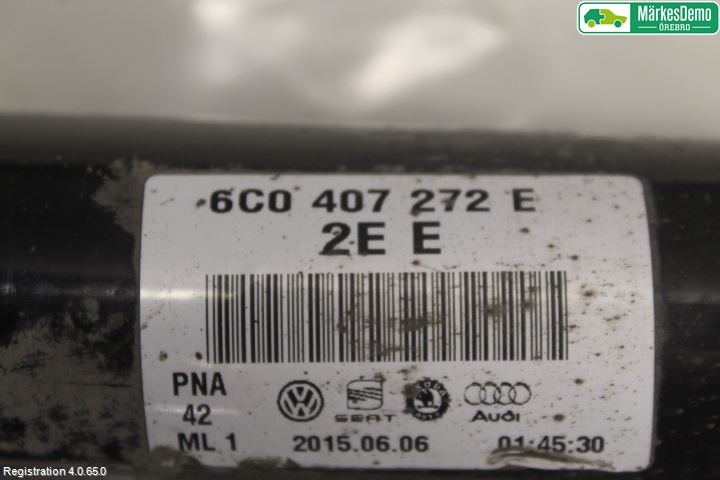 Volkswagen VW POLO 10-17 Drivaxel Fram Höger