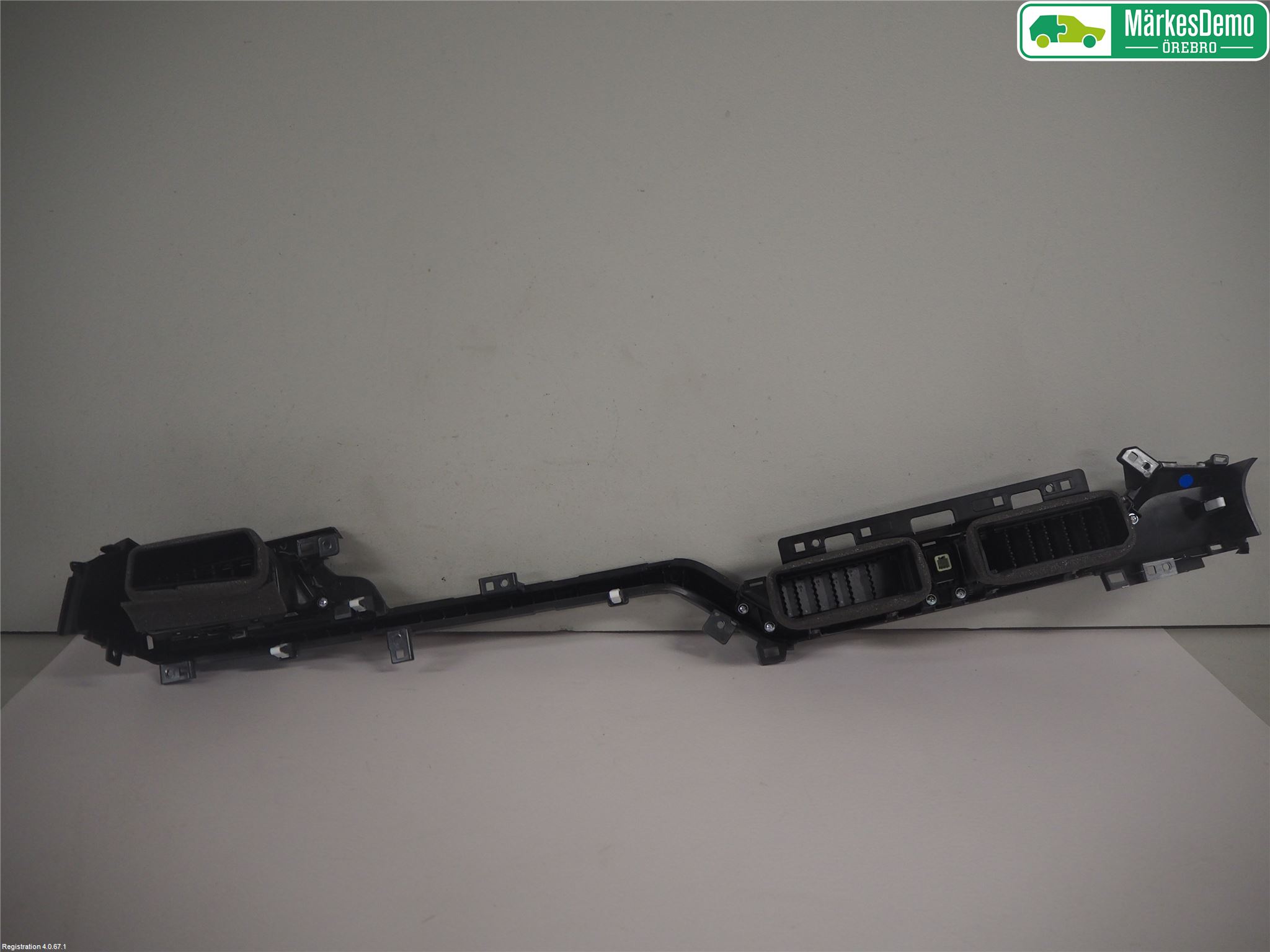 Kia NIRO (DE) 17-22 Defrosterkanal-Munstycke