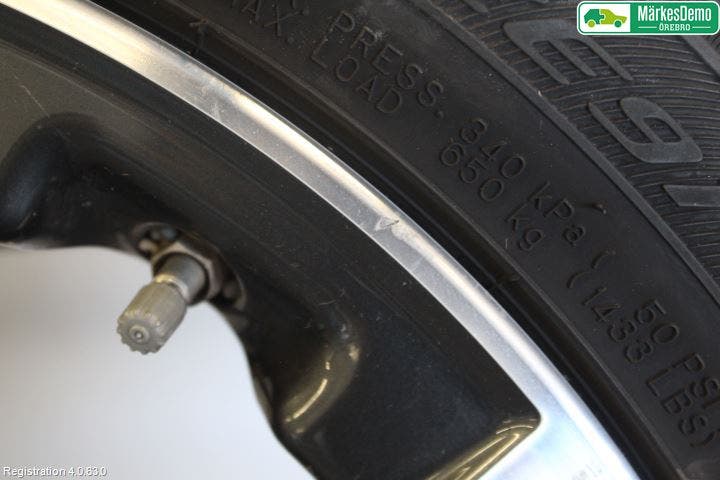 Nissan PULSAR Sommardäck Med Fälg