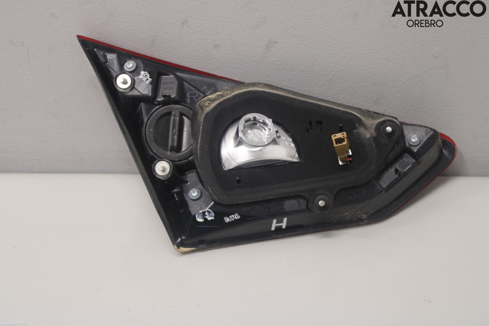 Nissan PULSAR Bakljus Lucka Hö