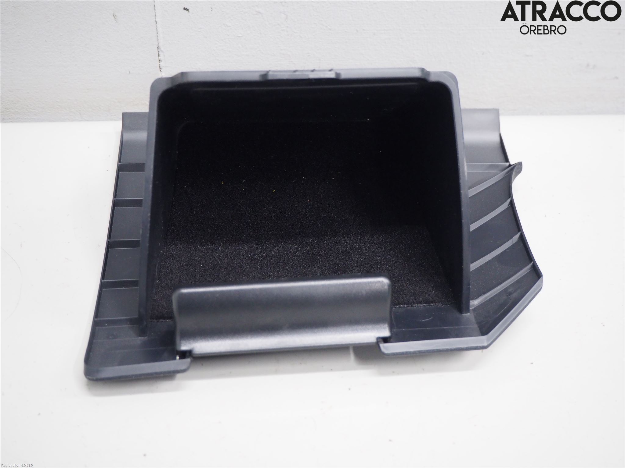 Skoda OCTAVIA (5E) 13-20 Instrumentbräda Förvaringsfack