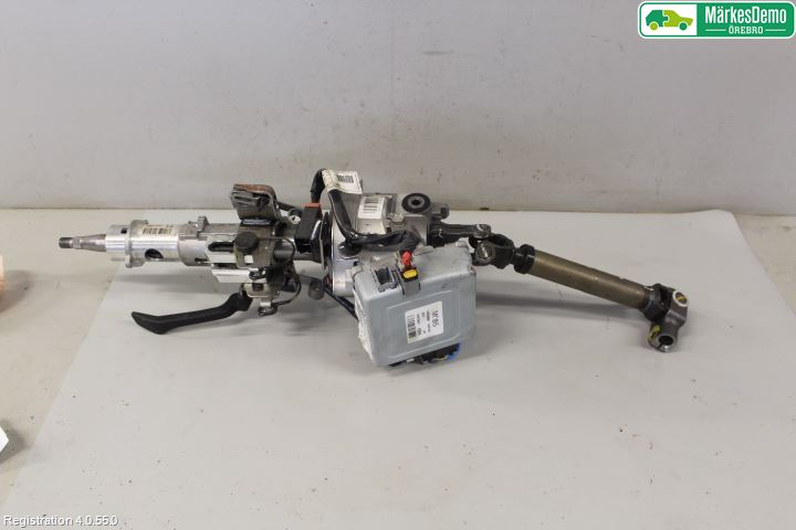 Kia CEED 12-18 Rattaxelagg Med Inb Servo