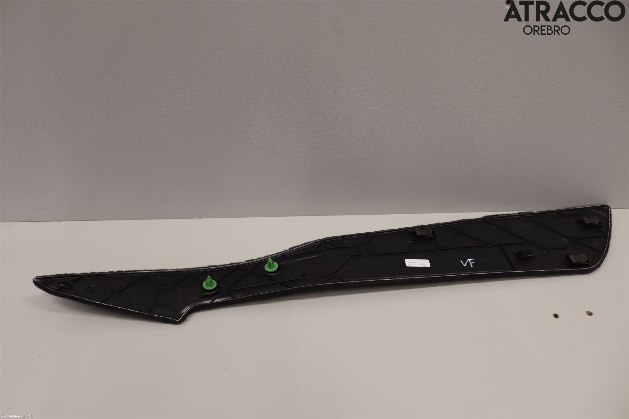 BMW 5 F10/F11/F18 09-17 Instrumentkonsoll Golv