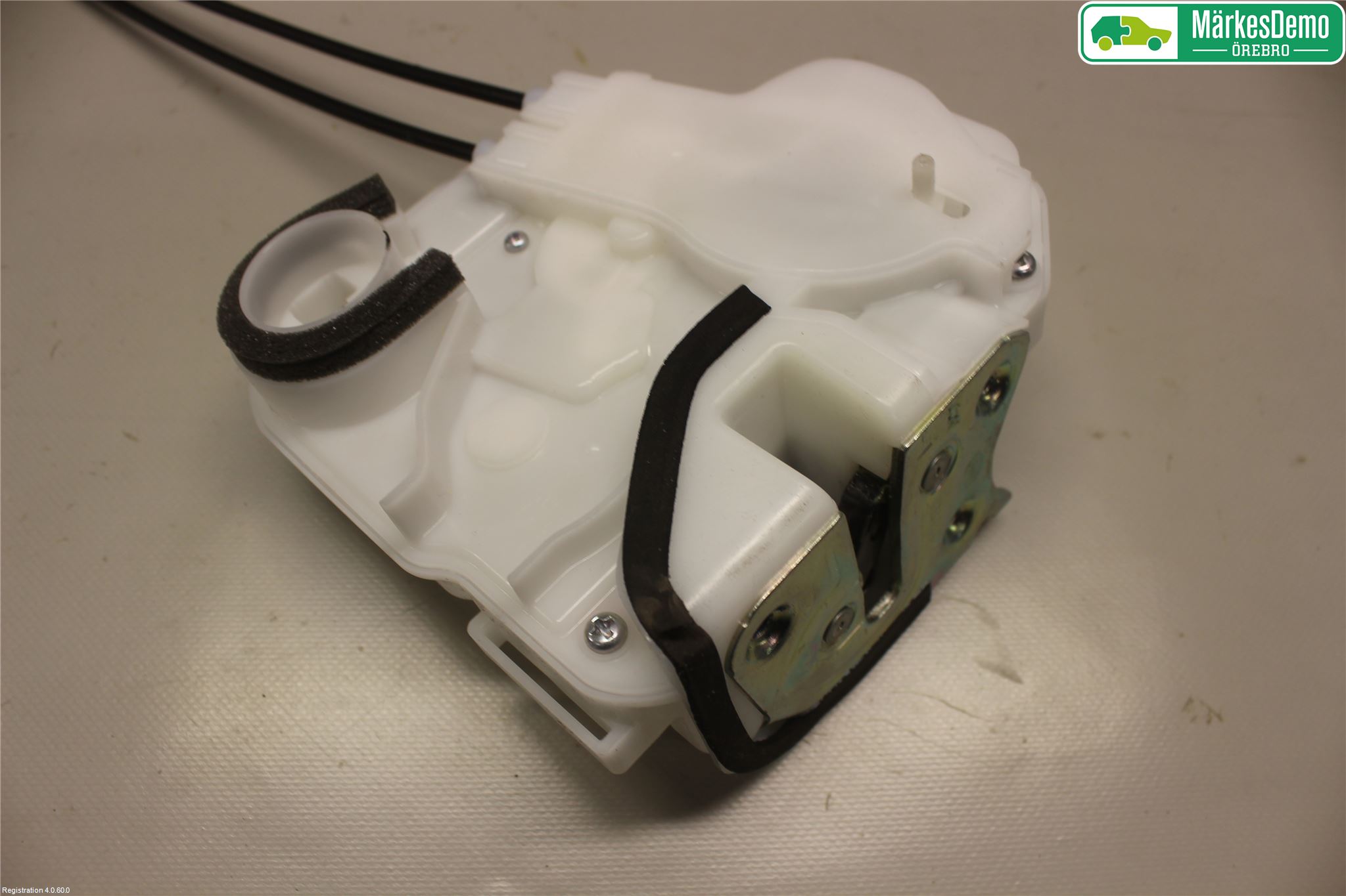 Mitsubishi OUTLANDER 13-21 Låskista-Dörrlås