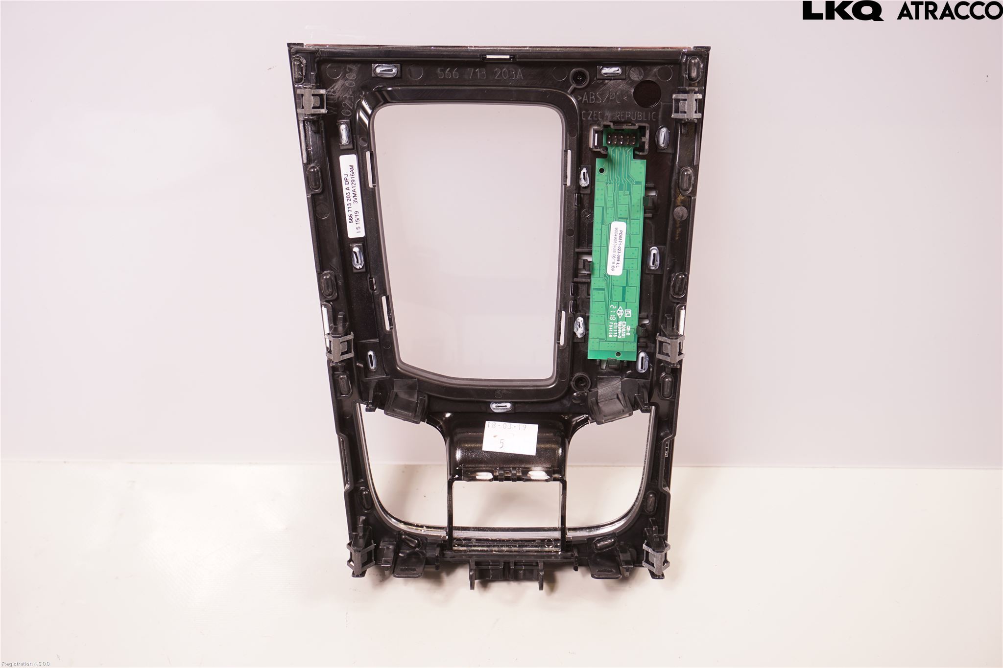 Skoda KODIAQ 17-24 Inredning Sarg Växelspak