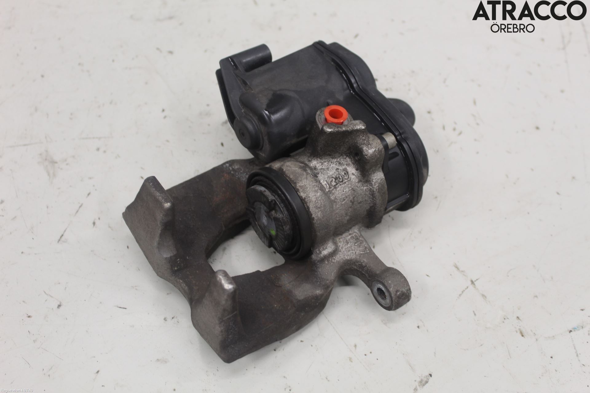 Audi A6 F2/C8 19- Bromsok Bak Vänster