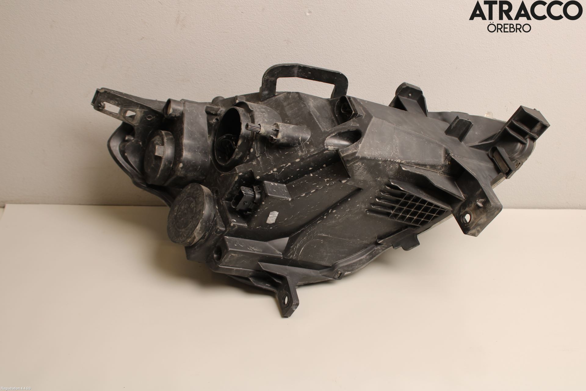 Peugeot PARTNER 08-15 Strålkastare Vänster