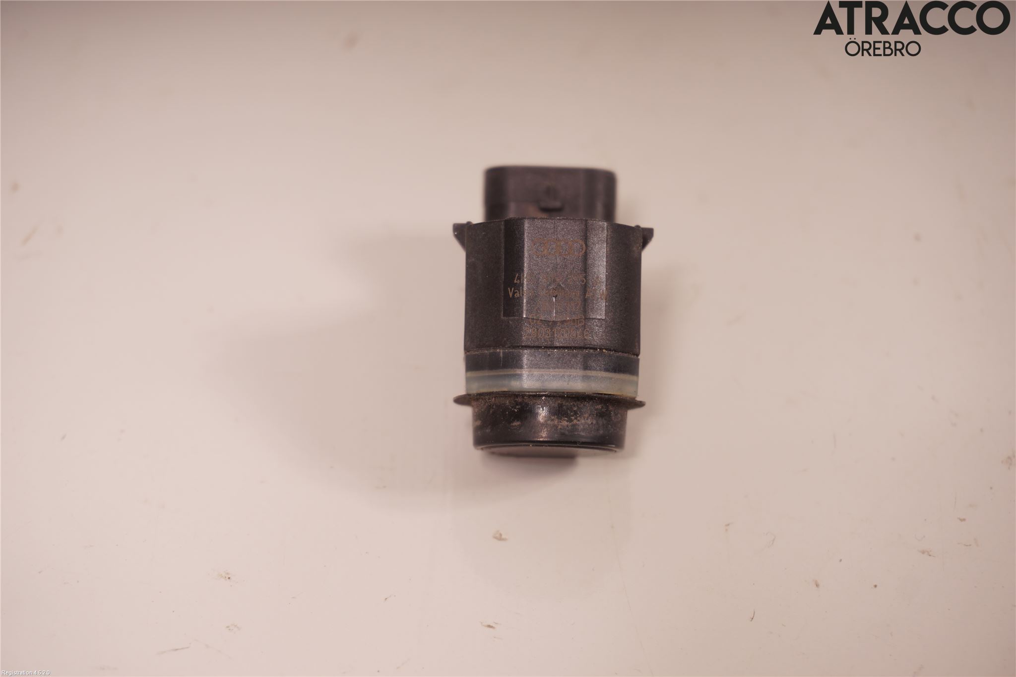 Skoda SUPERB 09-15 Parkeringshjälp Frontsensor