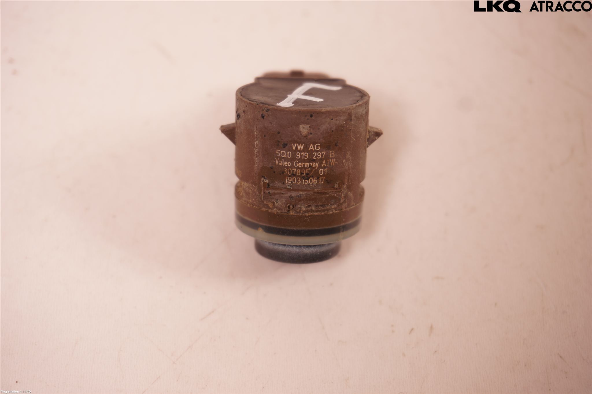 Volkswagen VW PASSAT 15-19 Parkeringshjälp Frontsensor