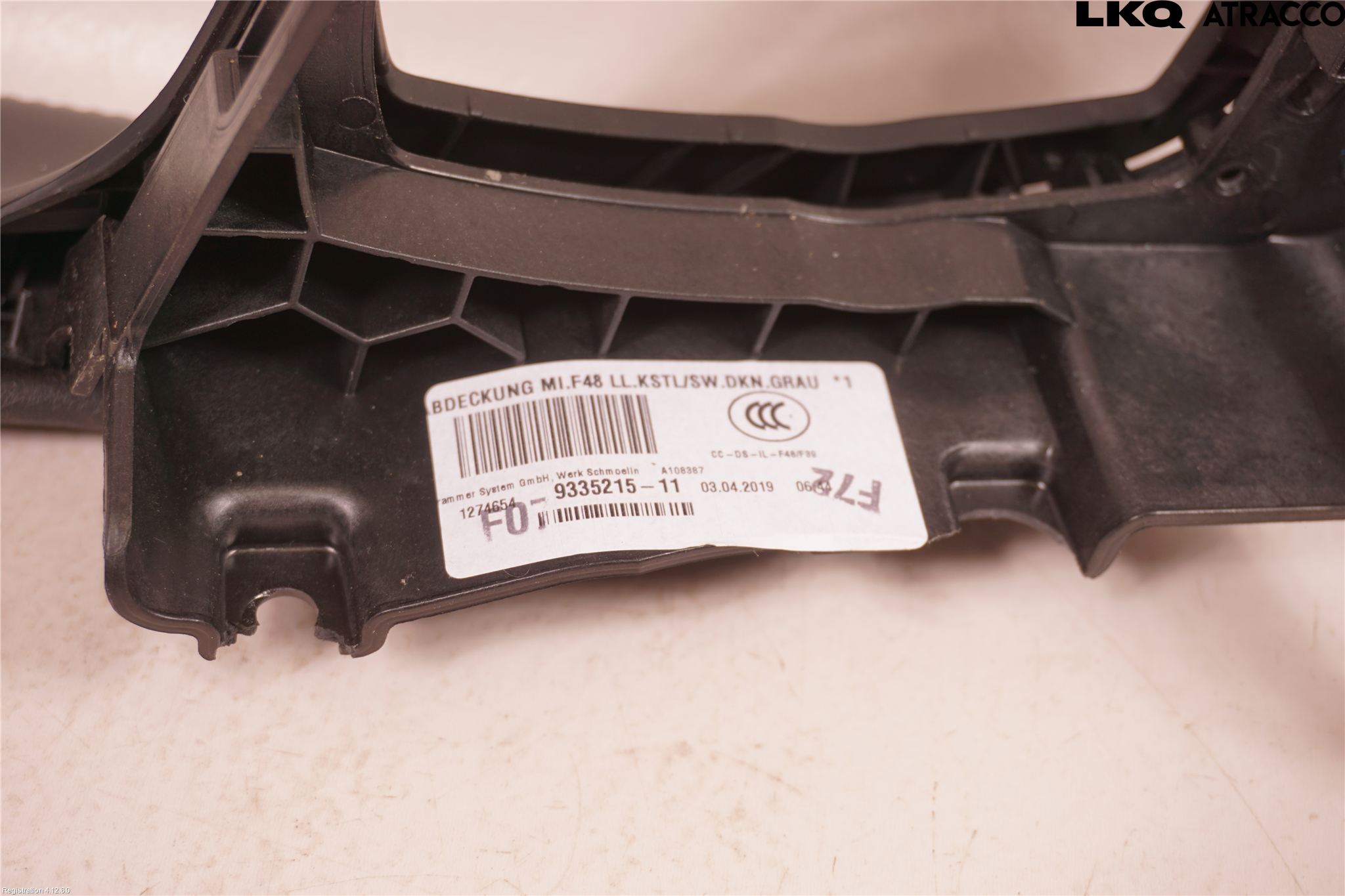 BMW X1 F48 15-22 Instrumentkonsoll Mitt