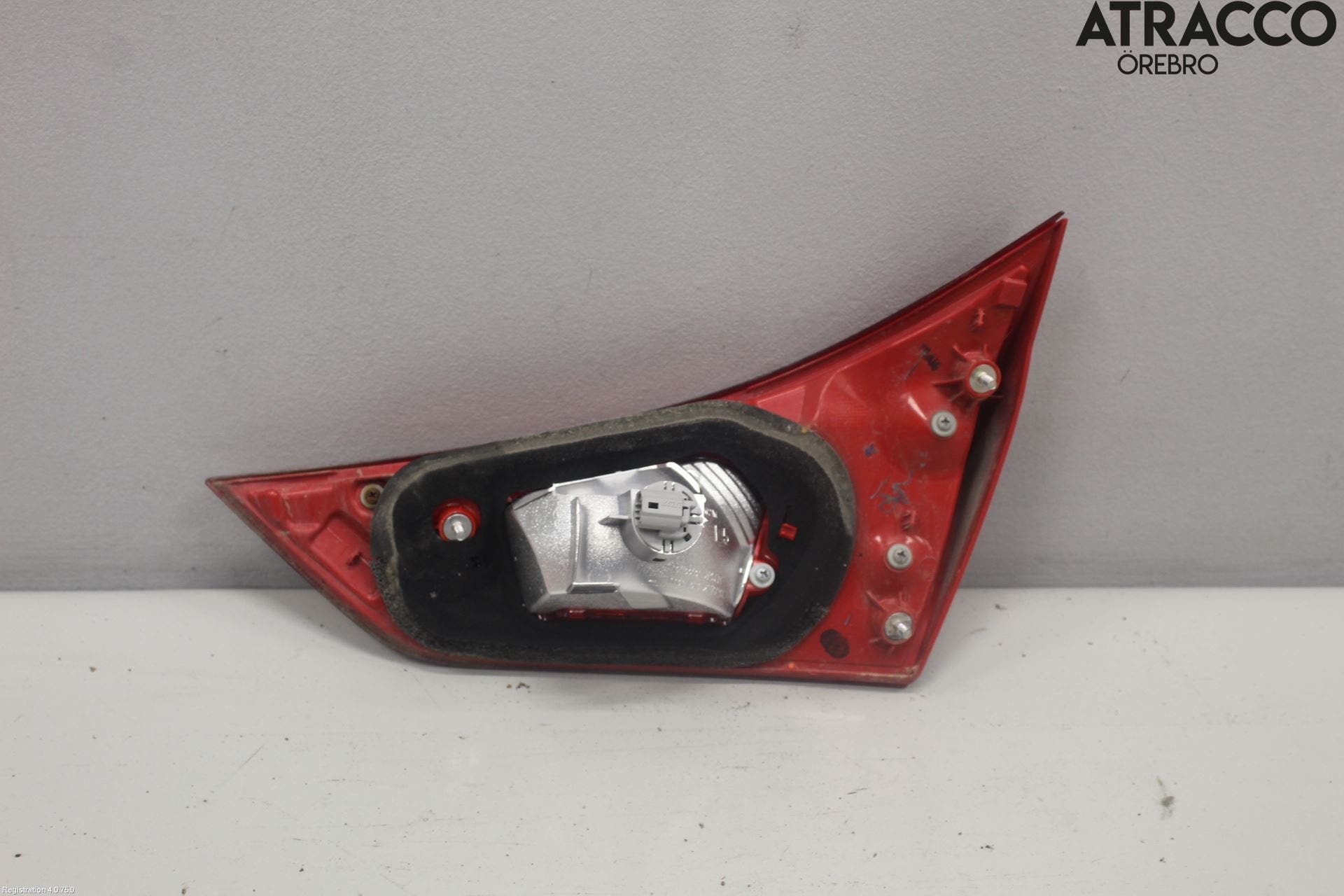 Toyota AURIS 13-19 Bakljus Lucka Vä