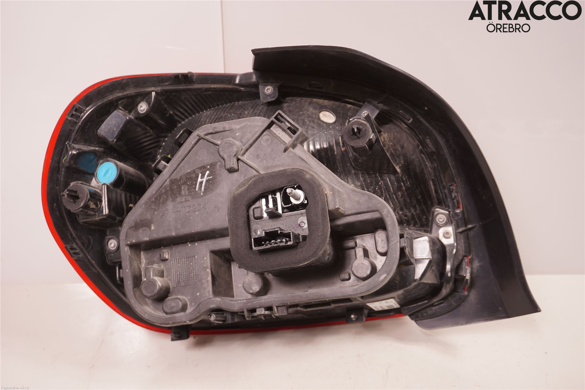 Citroen COTROEN C3 17-24 Bakljus Höger