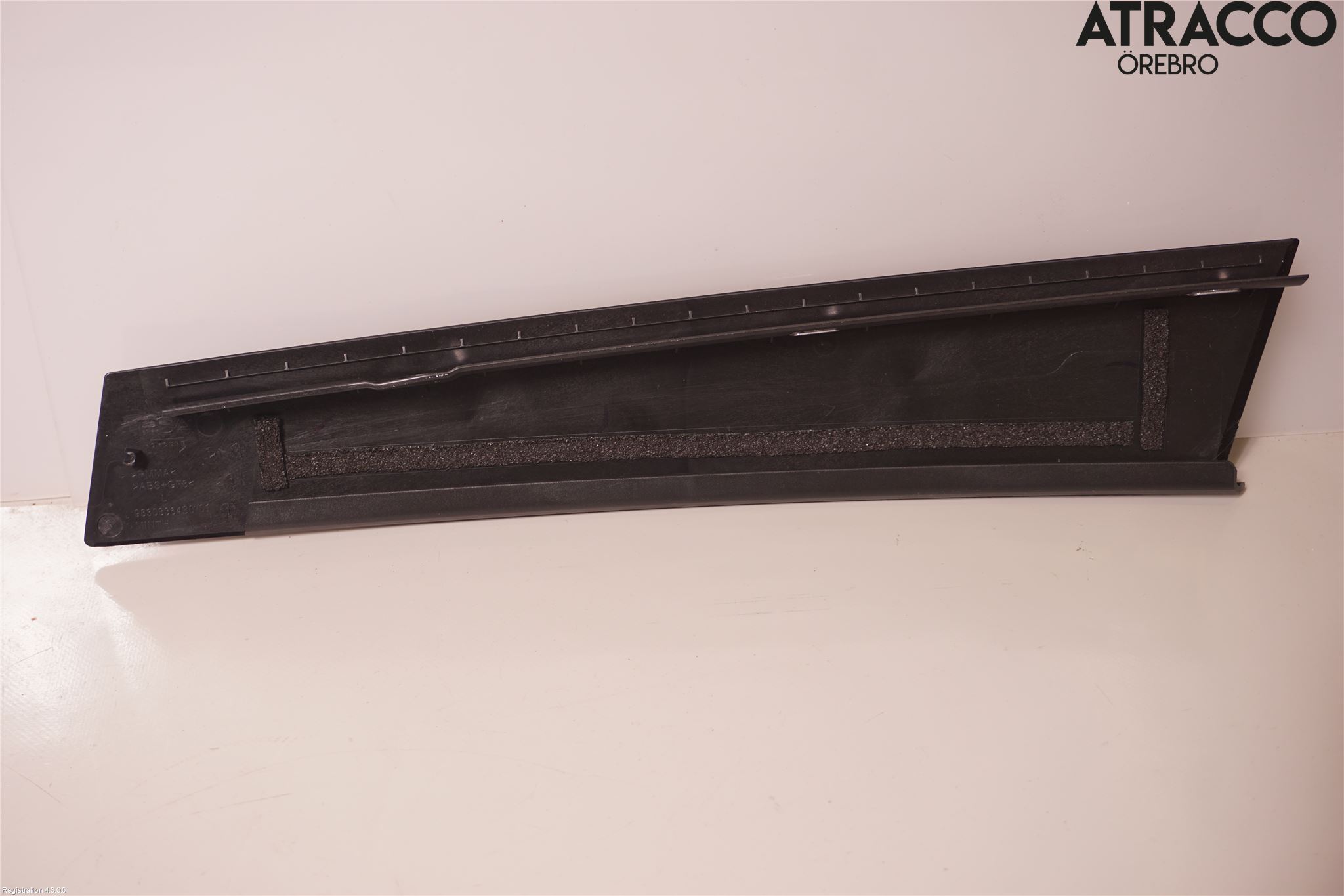 Citroen DS 4 / DS 4 E-TENSE 22- Dörr Dekorlist Fram Vä