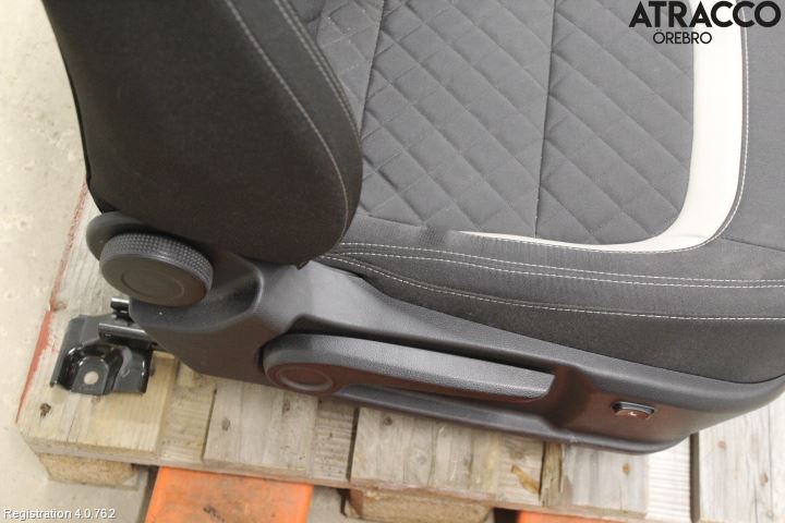 Kia CEED 12-18 Inredning Stol Fram Hö