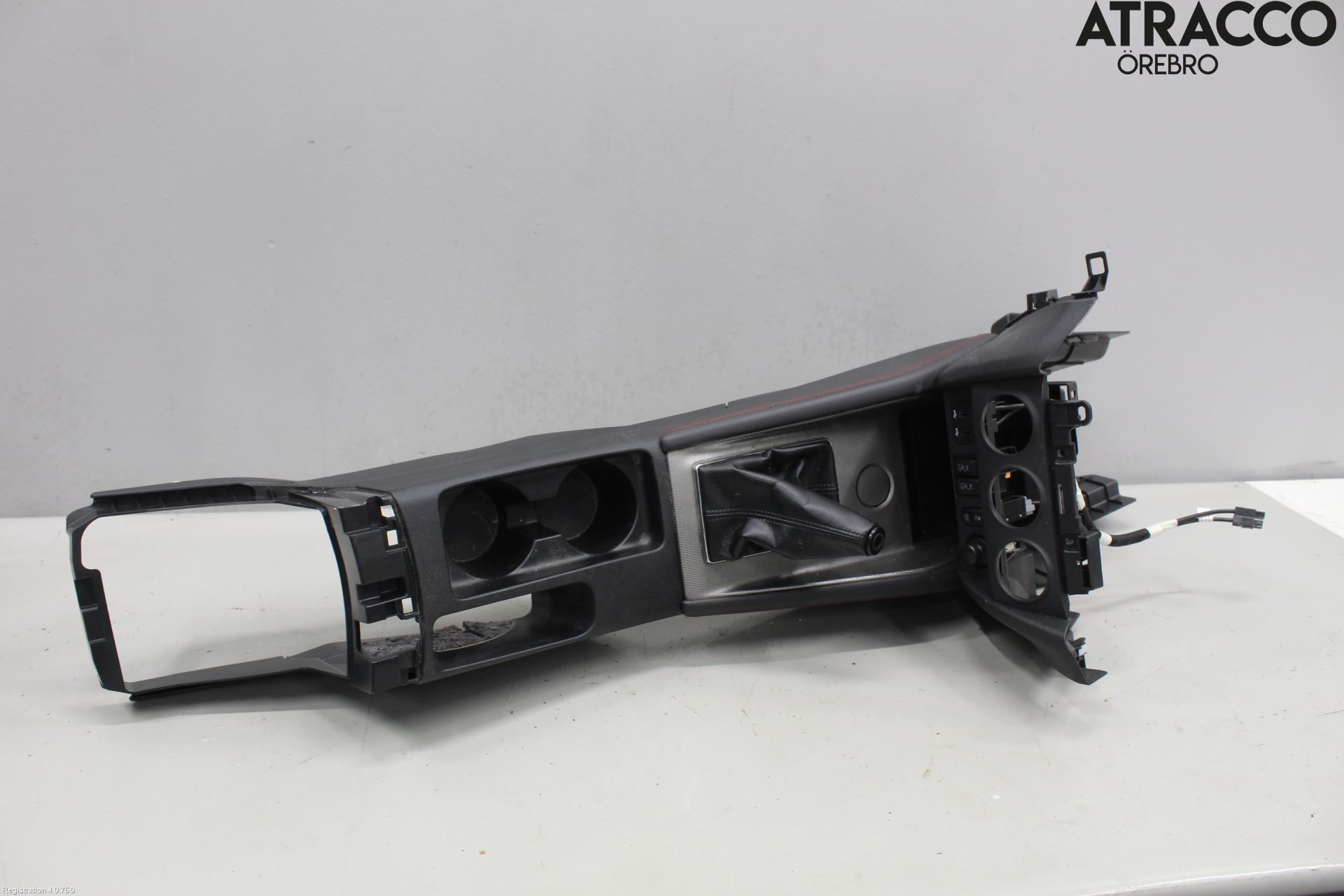 Mitsubishi ASX 10-22 Instrumentkonsoll Golv