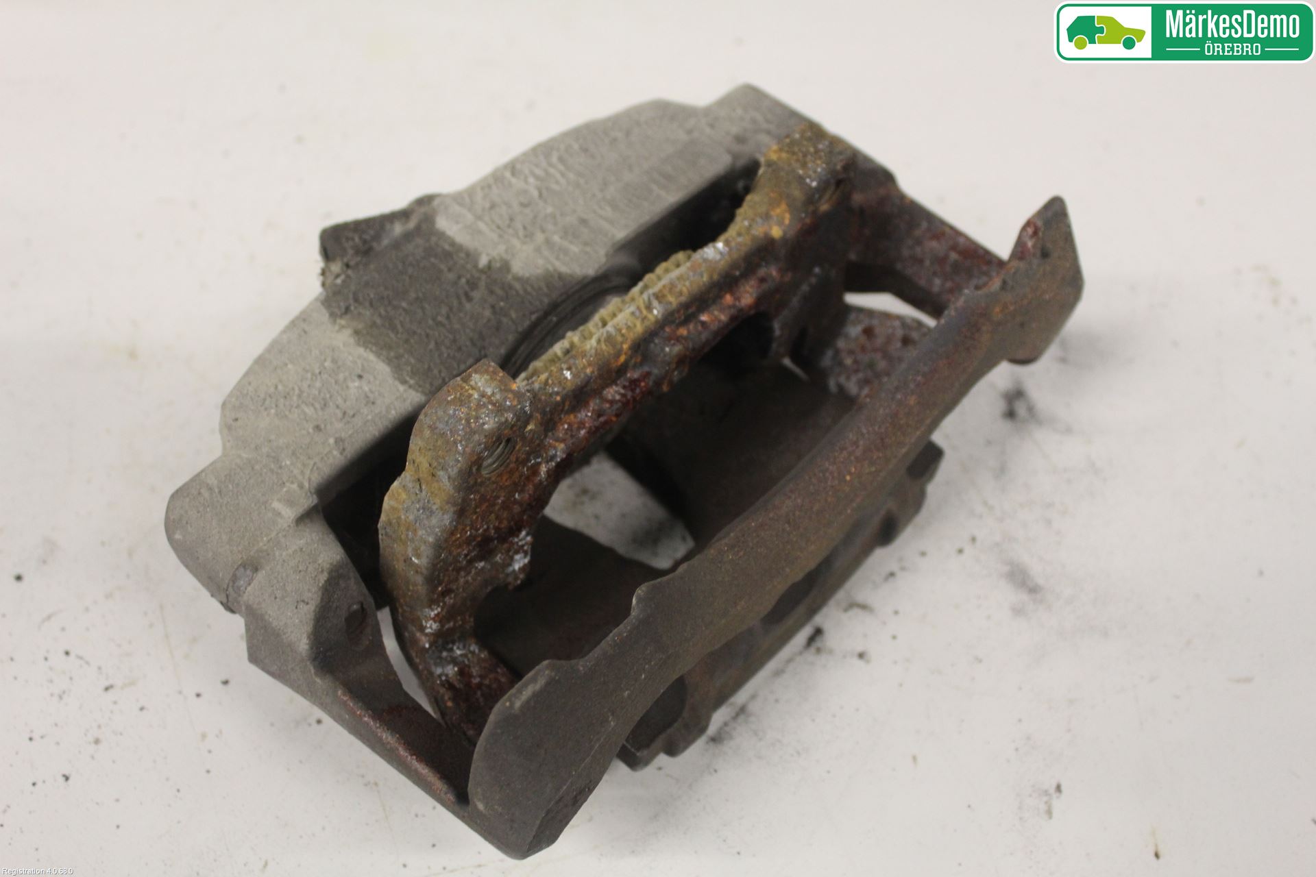 Volvo V70 08-13 Bromsok Fram Vänster