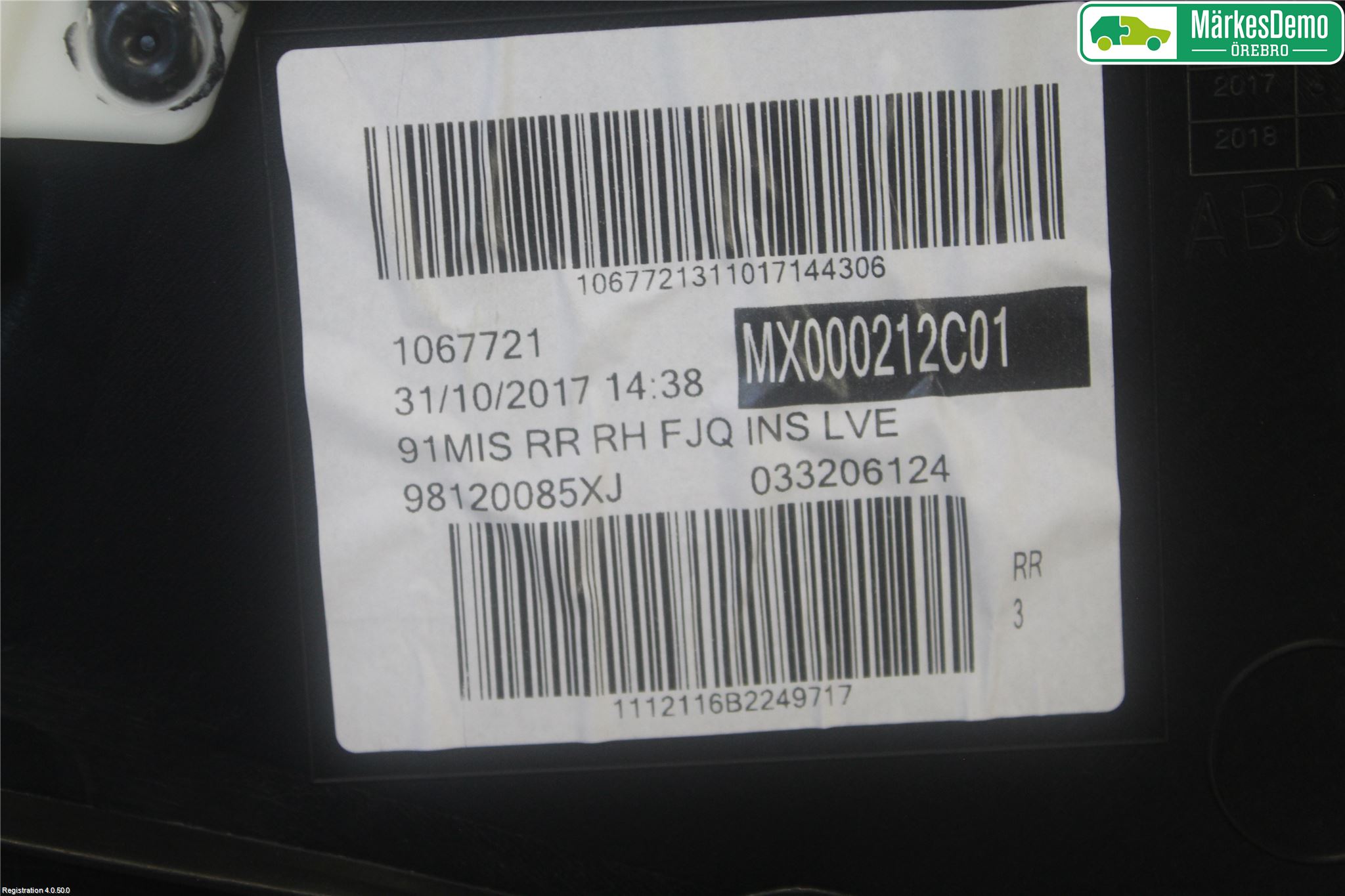 Peugeot 2008 13-20 Dörrklädsel Hö