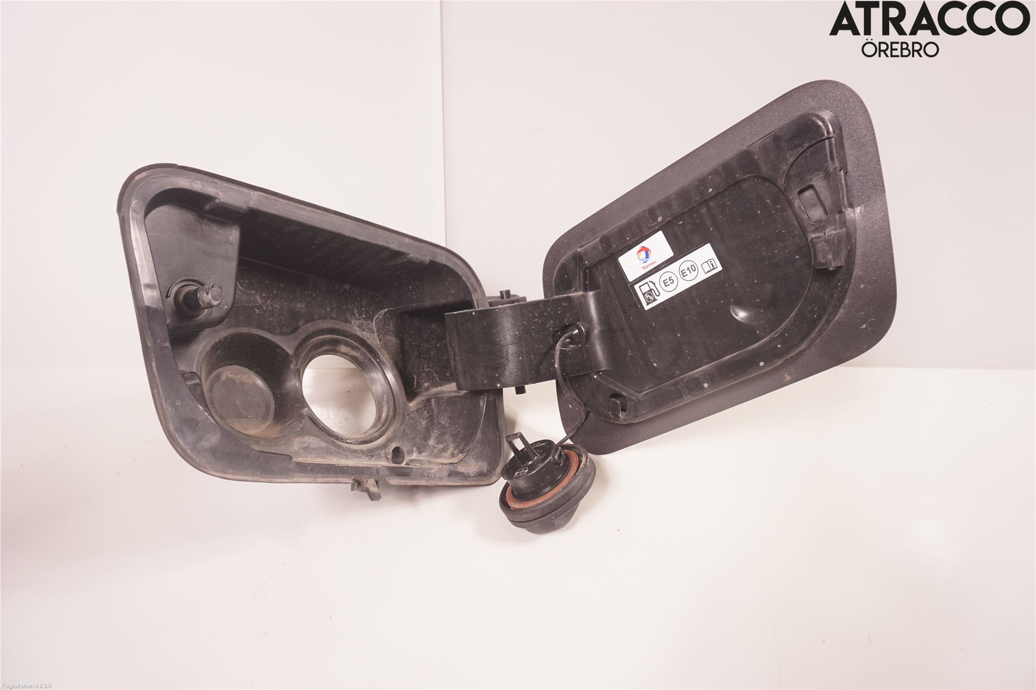 Peugeot 3008 17-24 Tanklucka