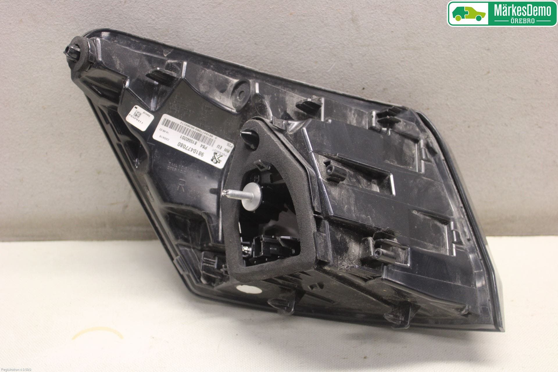 Peugeot 3008 17-24 Bakljus Höger