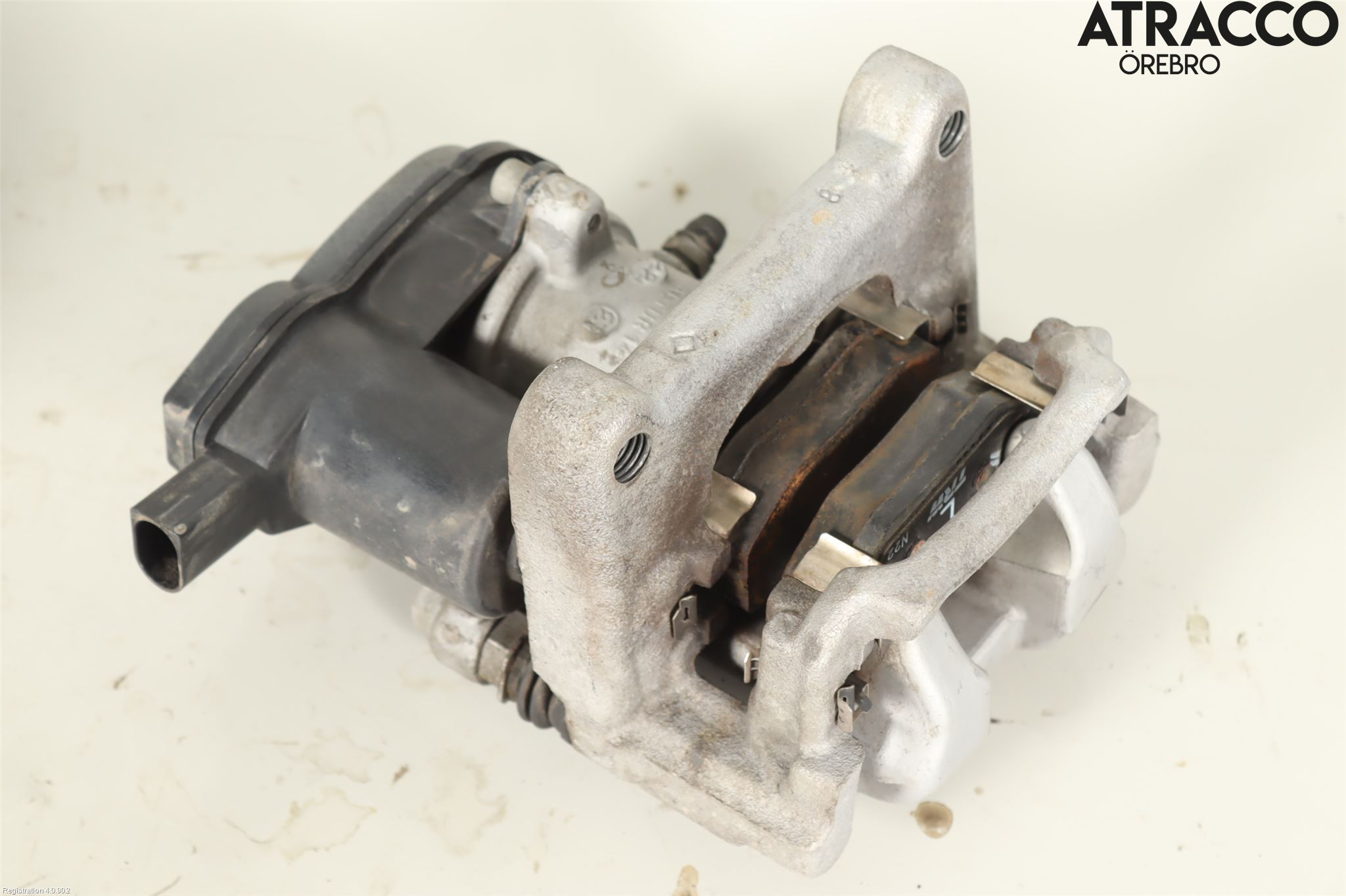 Peugeot 208/E-208 20- Bromsok Bak Vänster