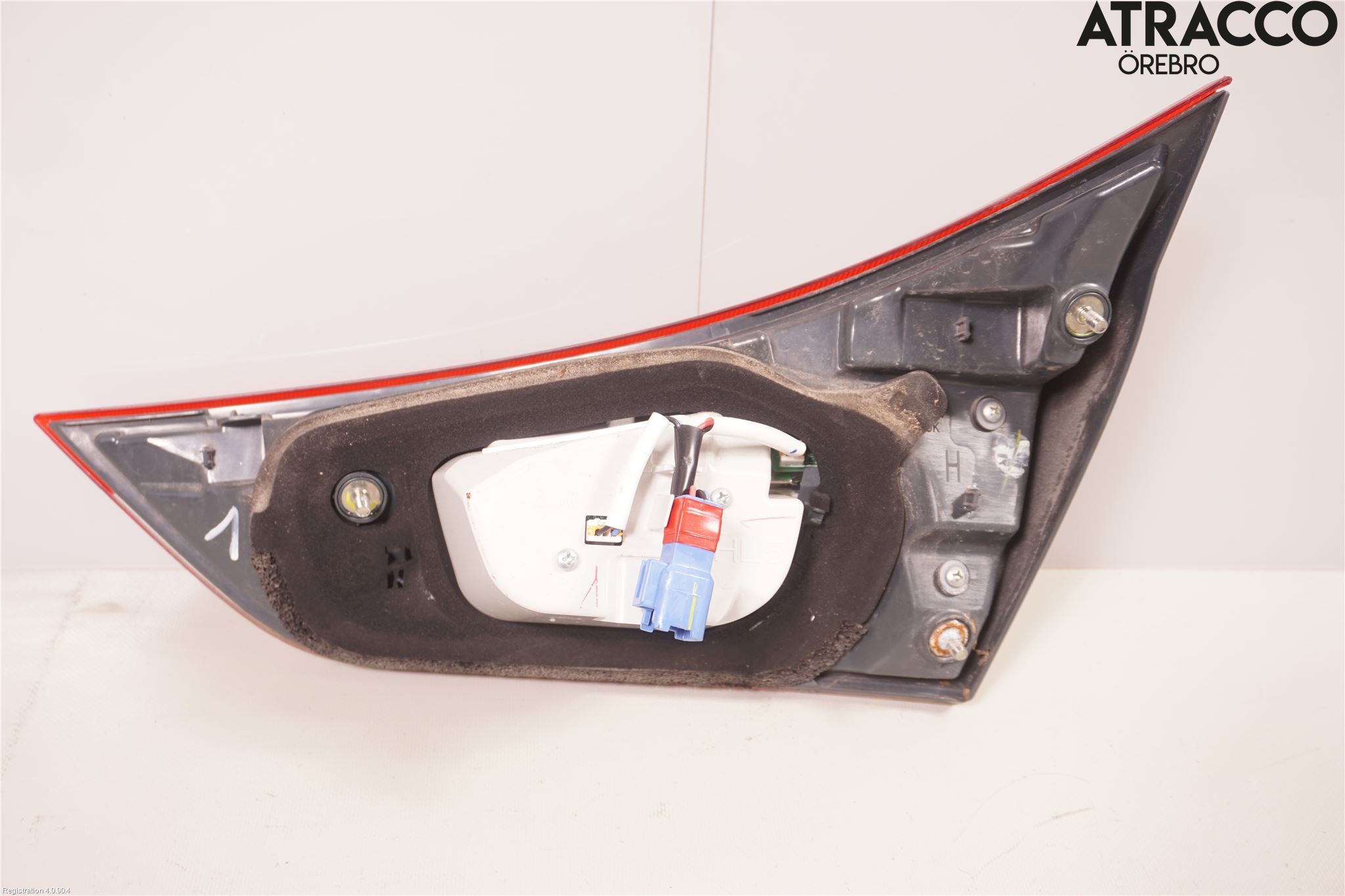Toyota AURIS 13-19 Bakljus Lucka Vä