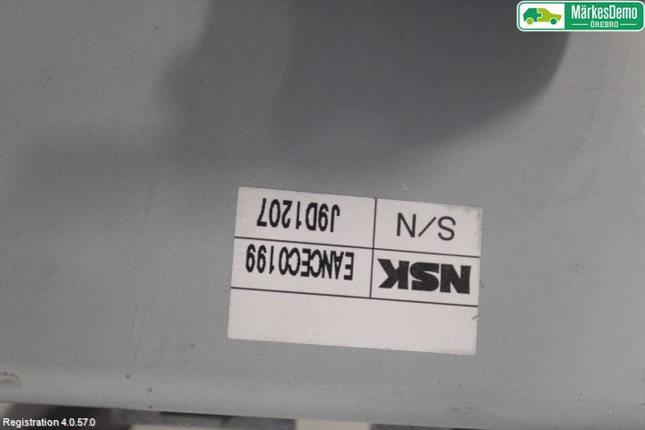 Nissan LEAF 18- Rattaxelagg Med Inb Servo