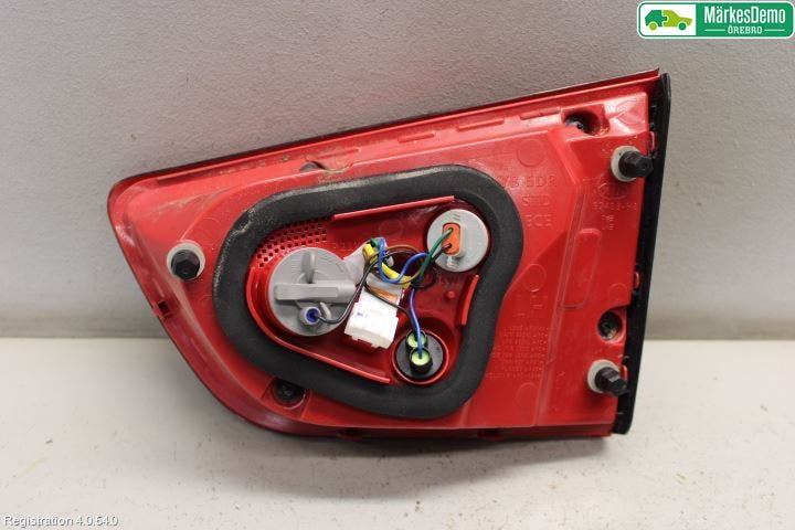 Kia RIO 17- Bakljus Lucka Vä